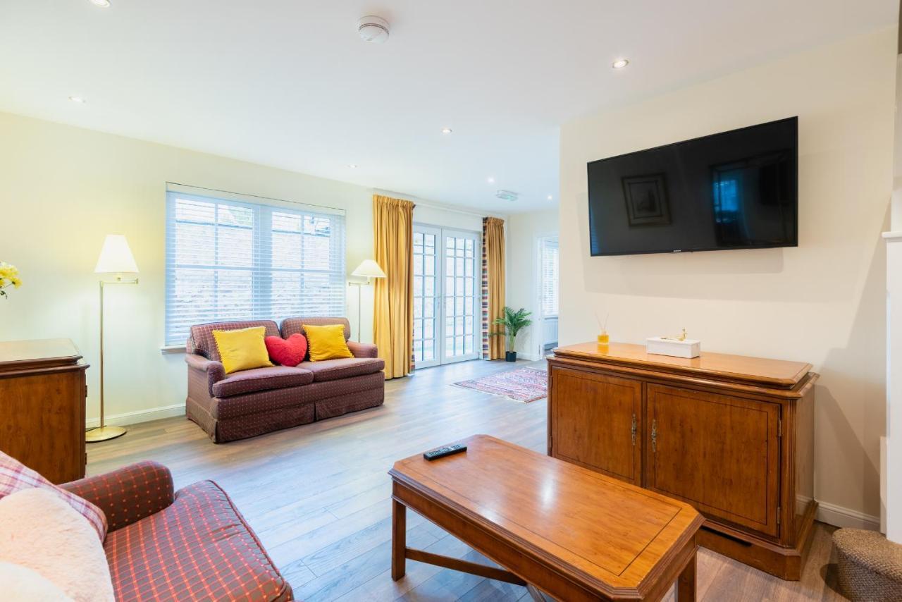 Blairgowrie and Rattray Pink Spa Nest מראה חיצוני תמונה